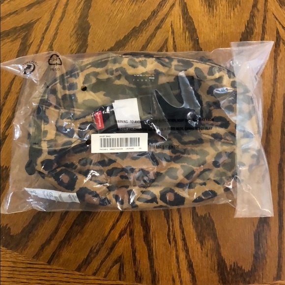 Supreme Waist Bag Leopard FW20 - Picture 5 of 6
